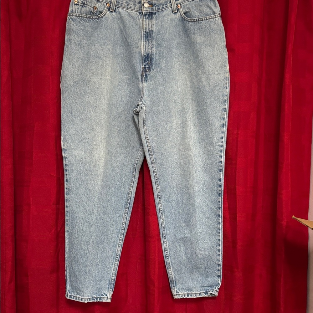Levi's 550 Relaxed Fit Tapered Leg Jeans - Light Blue 20W short